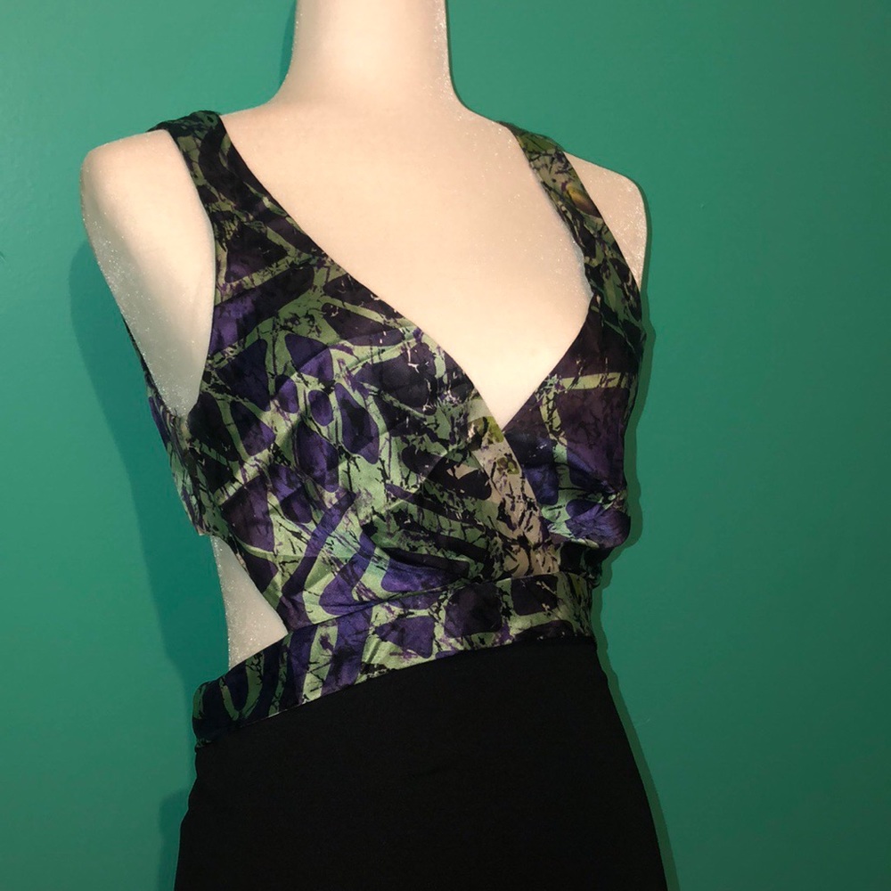 V Neck Open Back Bodycon Mini Dress